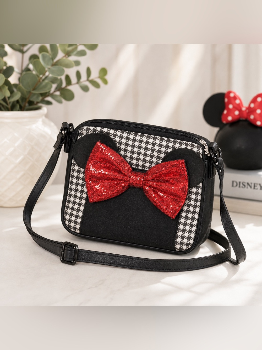 VTG Disney Store Minnie Mouse Purse Adjustable Straps Red Sequence Bow BLK White